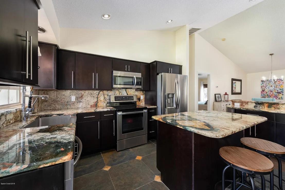 Photo of 3372 Lake View Circle