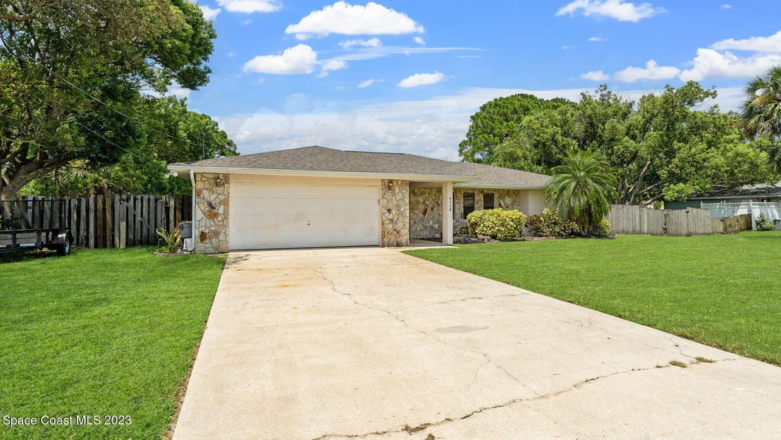 Photo of 4220 Lee Hall Place