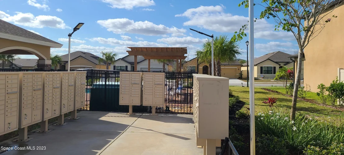 Photo of 548 Coyote Drive