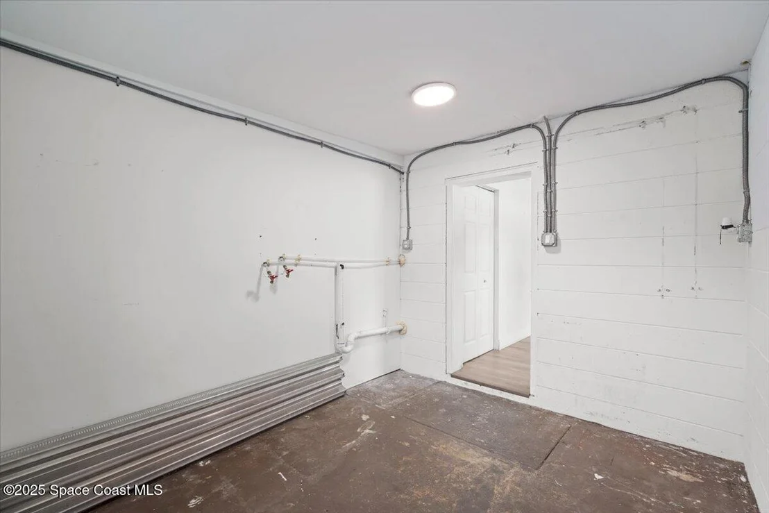 Photo of 411 Thomas Avenue