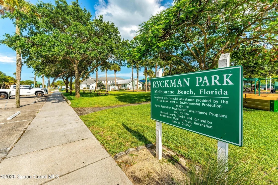 Photo of 200 Riverside Drive