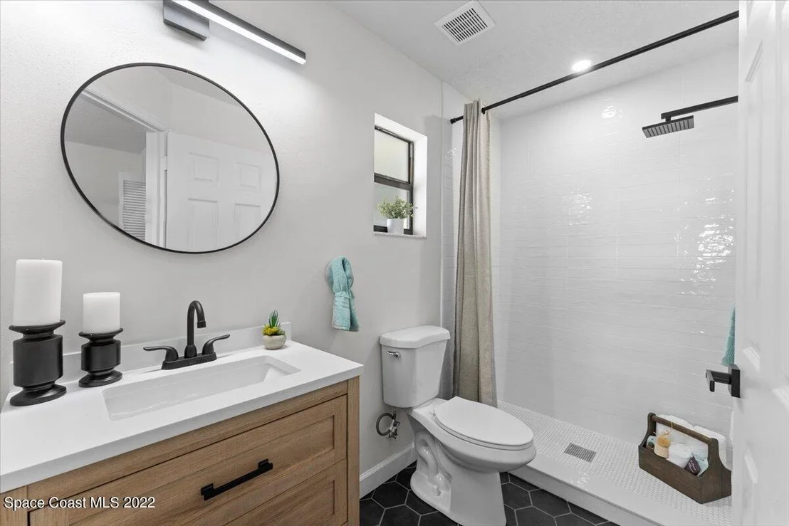 Photo of 6085 Balboa Street