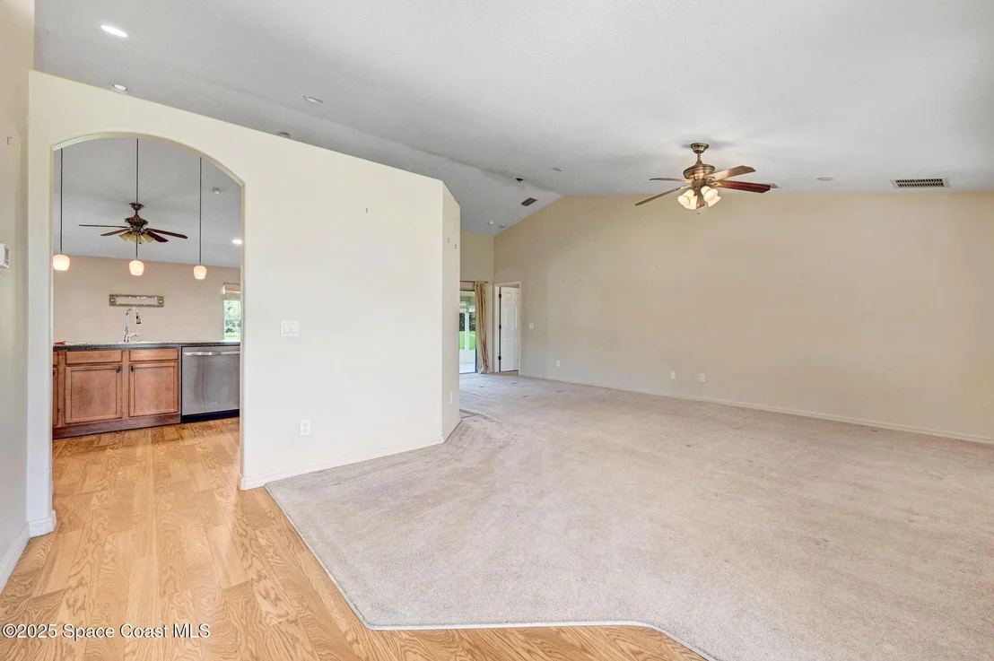 Photo of 1207 Van Tassel Trail NE