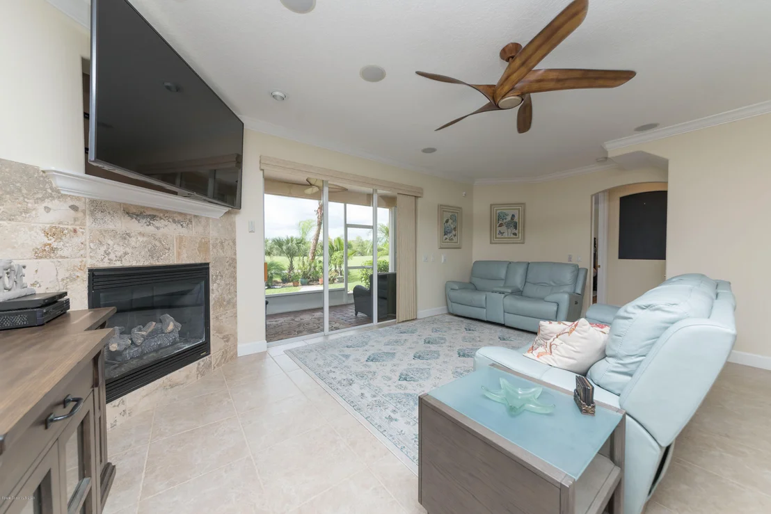Photo of 800 Glen Abbey Way Way