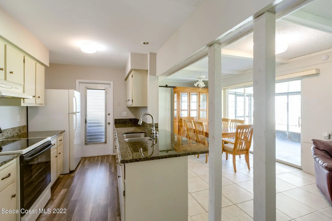 Photo of 764 Angle Street NE