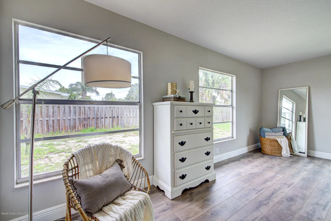 Photo of 1114 Seminole Drive