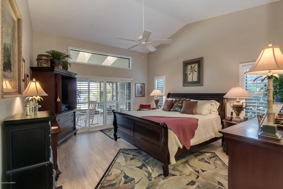 Photo of 529 Crystal Lake Drive