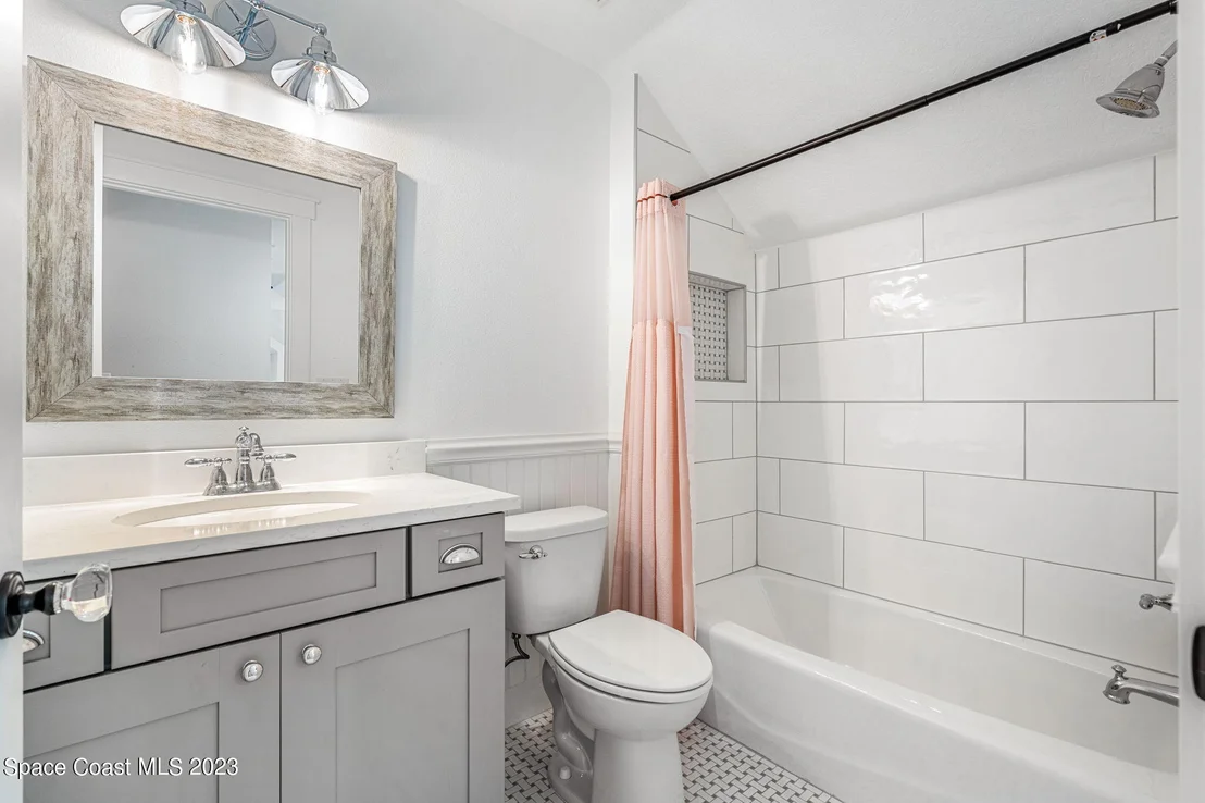 Photo of 5655 Willoughby Drive