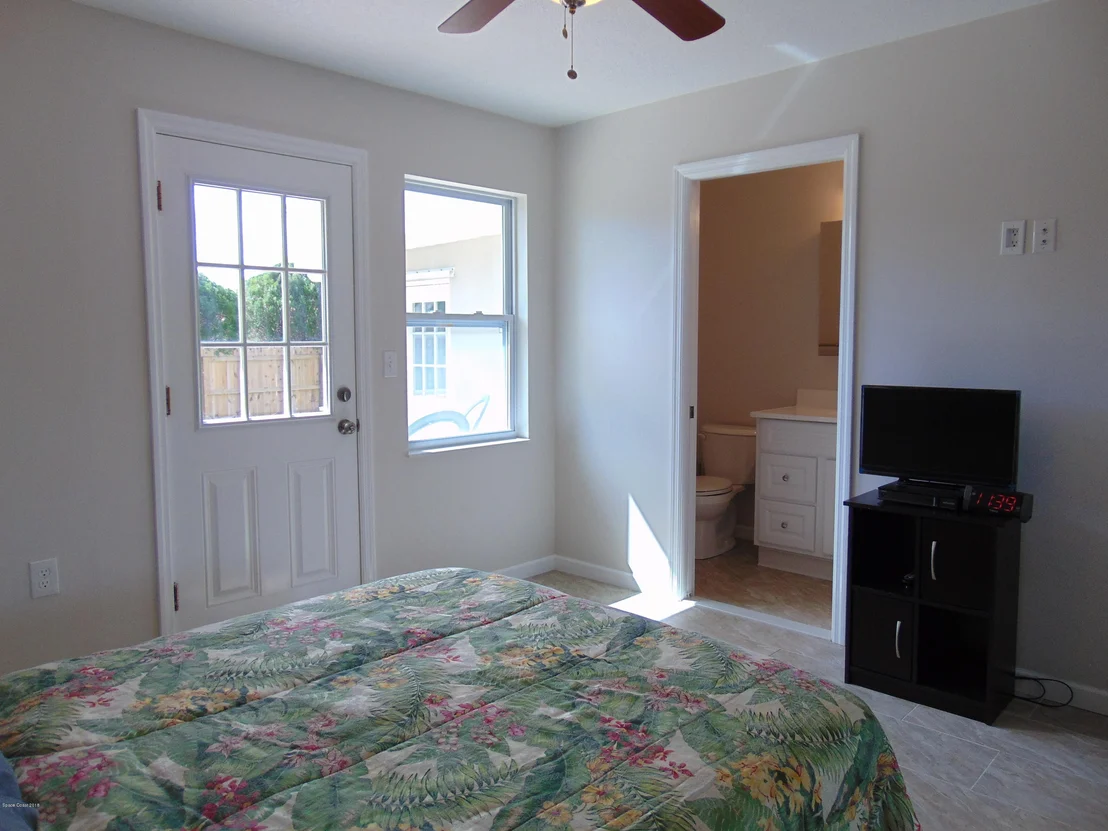 Photo of 2048 Clover Street NE