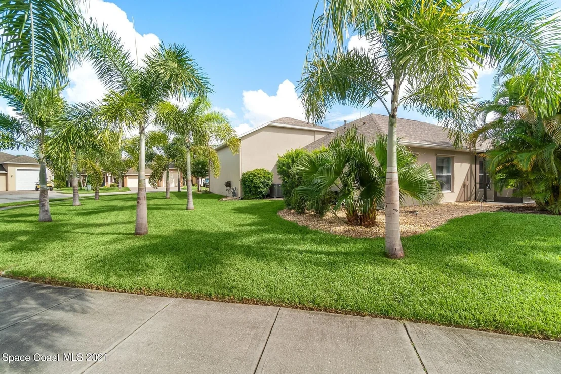Photo of 1878 Auburn Lakes Drive