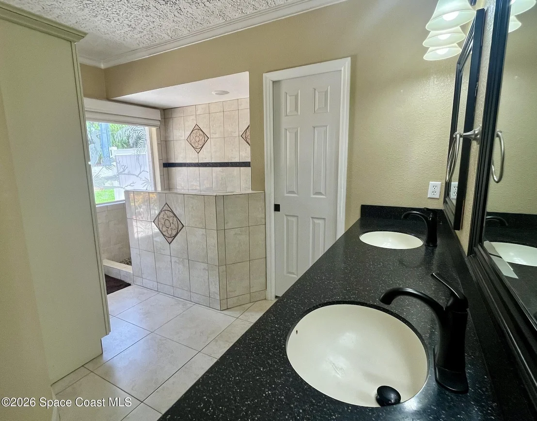 Photo of 596 Lake Ashley Circle