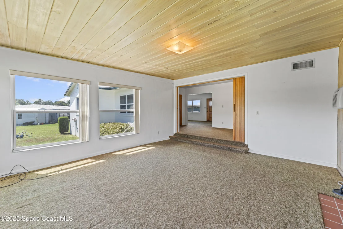 Photo of 1173 Sun Circle E