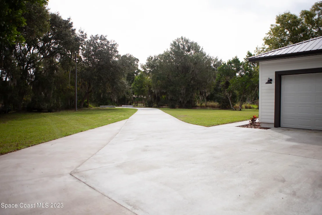 Photo of 1740 Ford Road