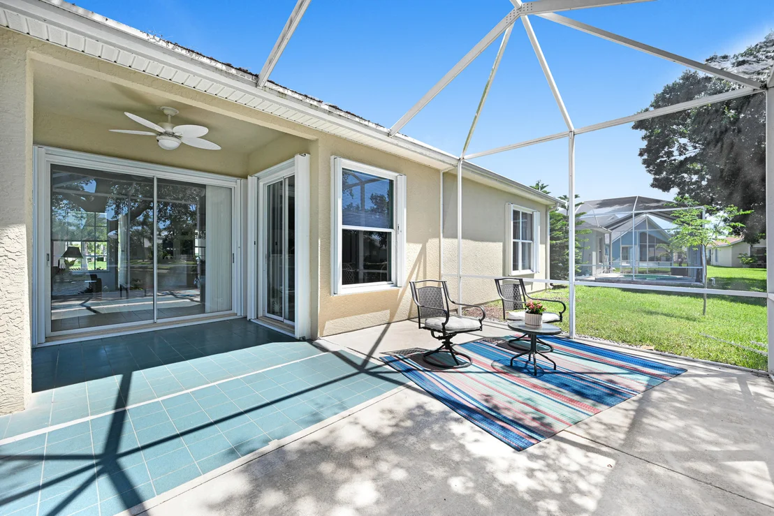 Photo of 2299 Addington Circle