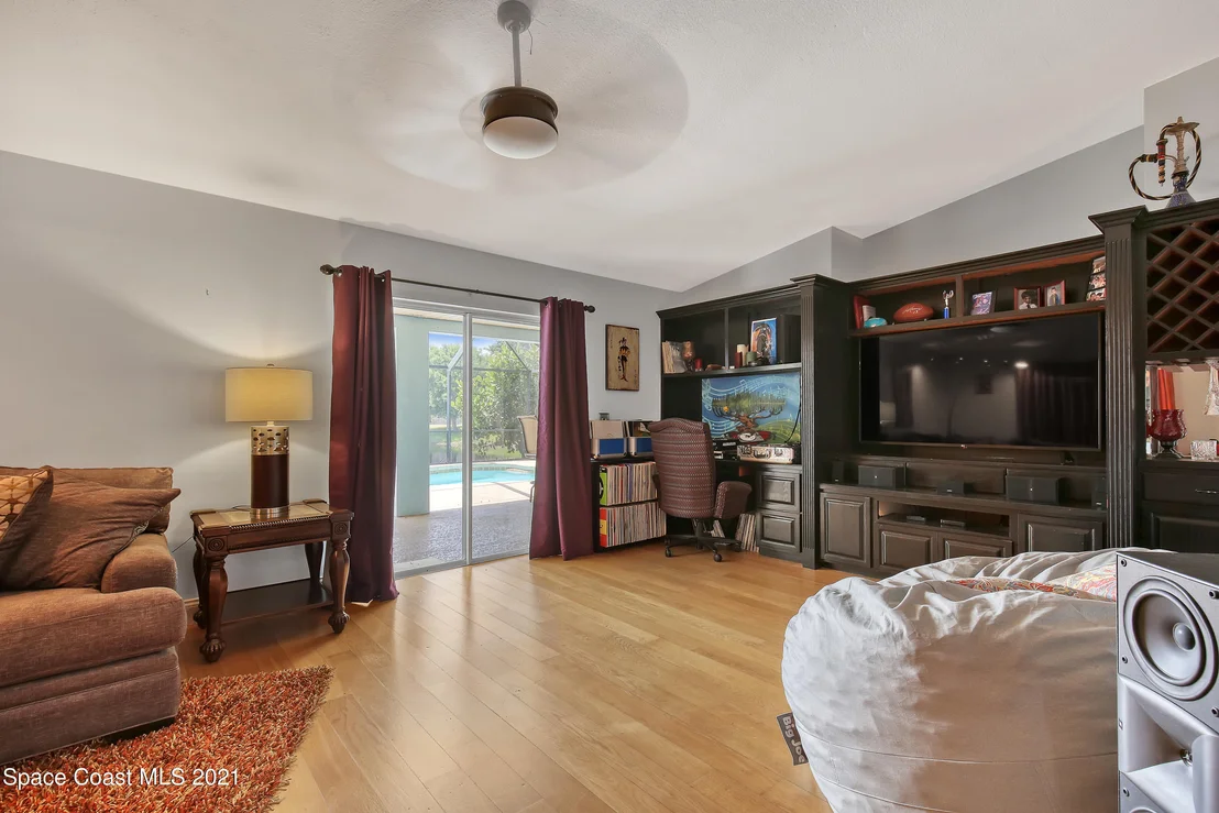 Photo of 4617 Four Lakes Drive