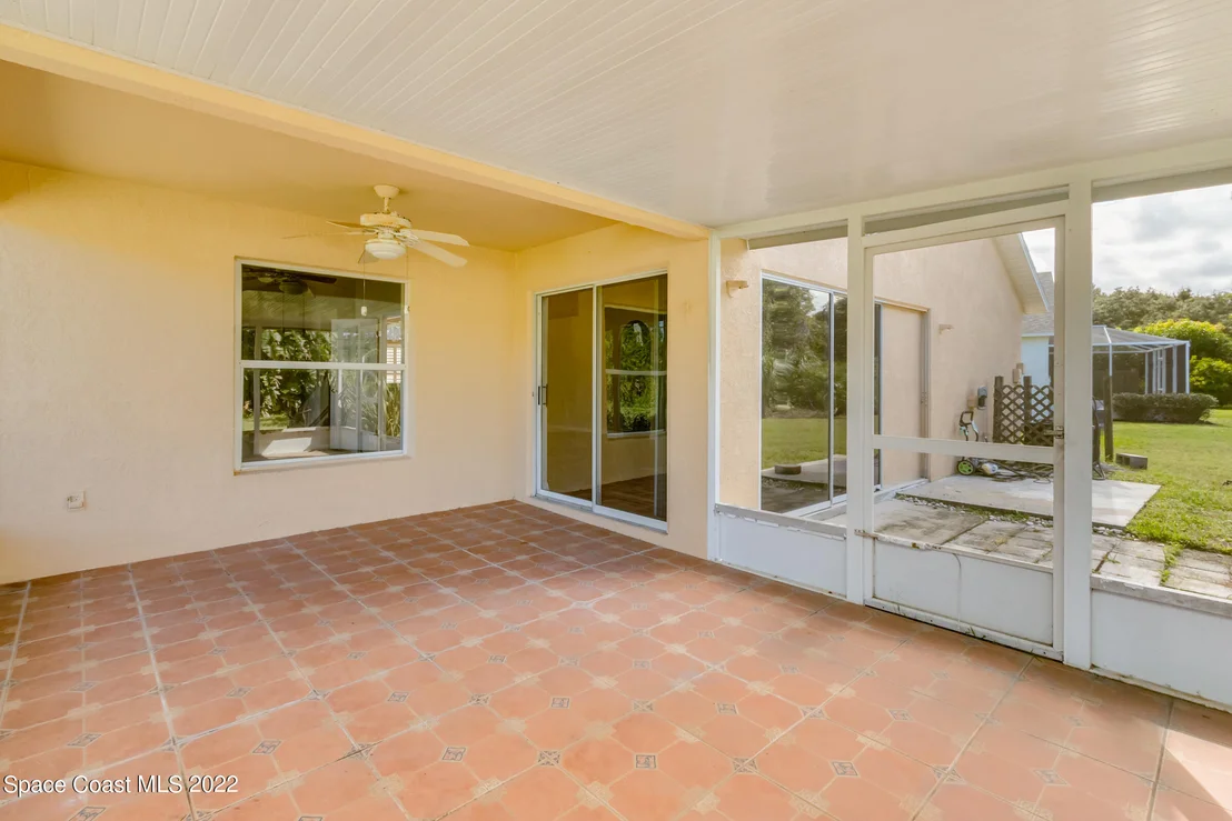 Photo of 1076 Pine Creek Circle NE