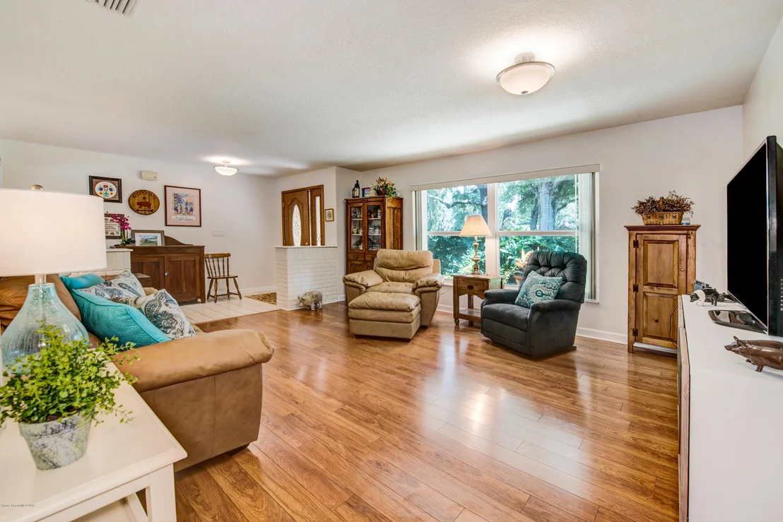 Photo of 1720 Hidden Lake Drive