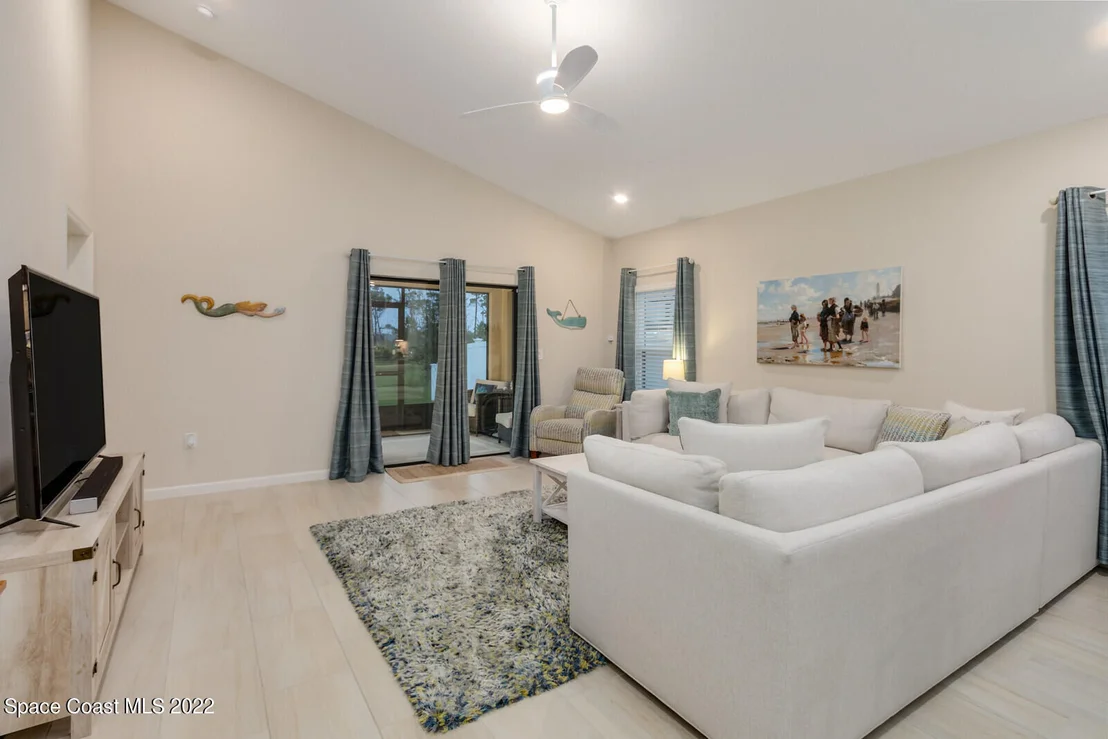 Photo of 932 Peta Way