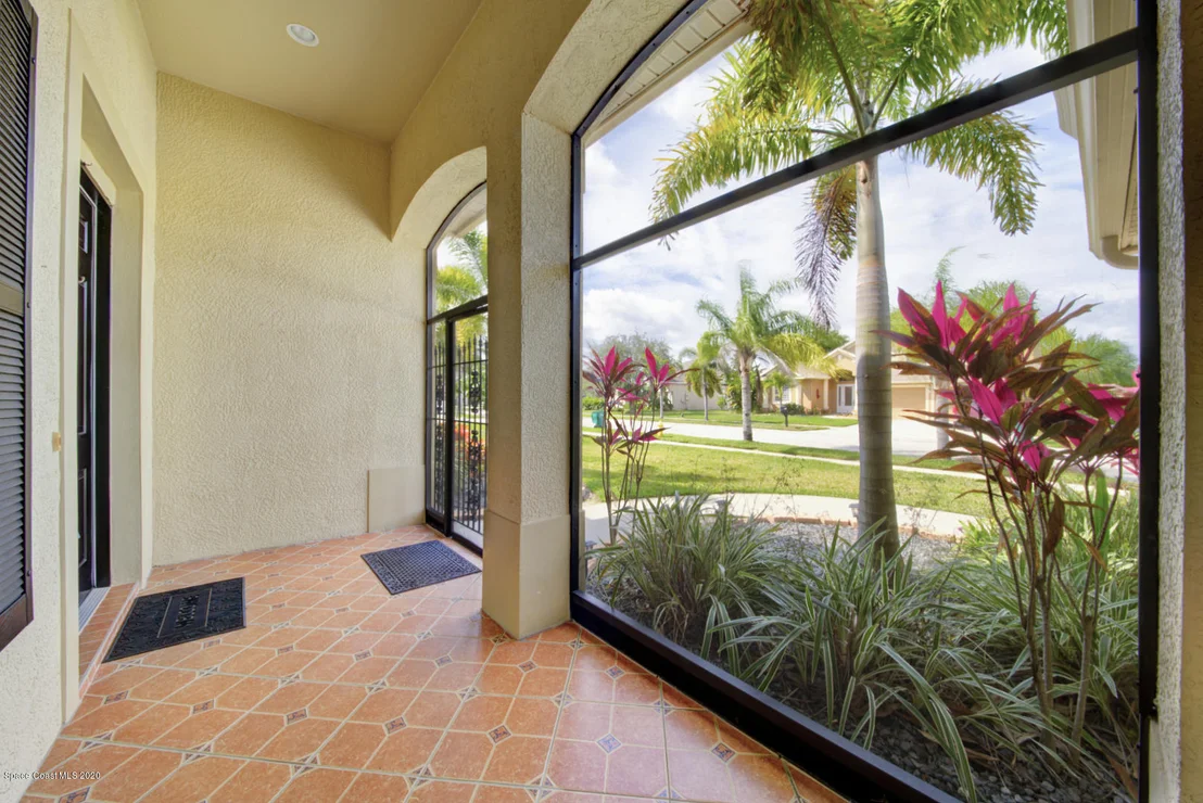 Photo of 4698 Alamanda Drive