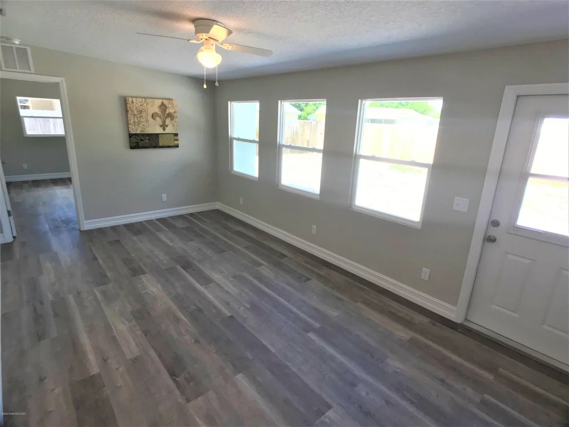 Photo of 1510 Albert Drive