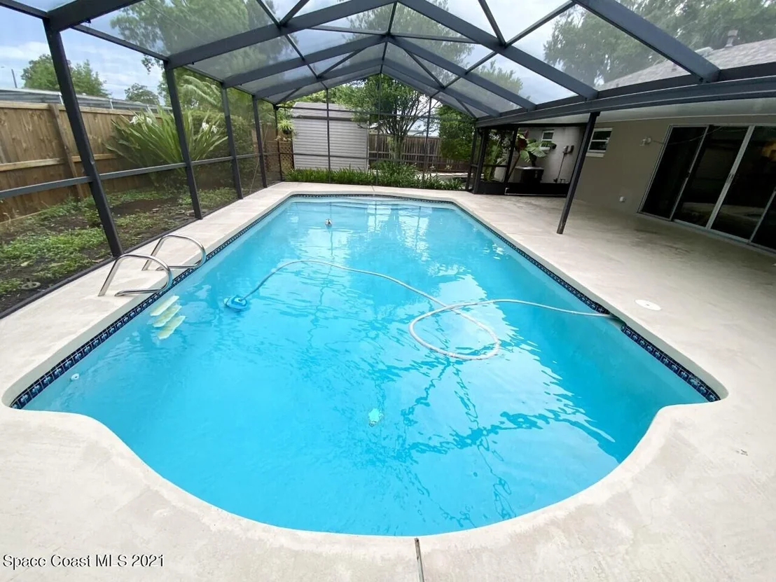 Photo of 937 Kings Post Road