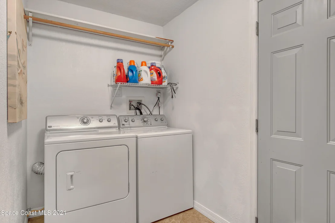 Photo of 444 Sparrow Drive