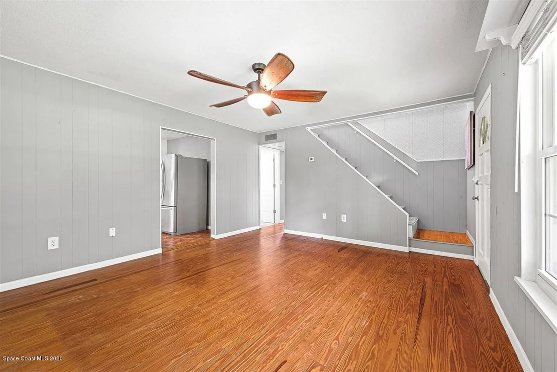 Photo of 1285 Hall Road