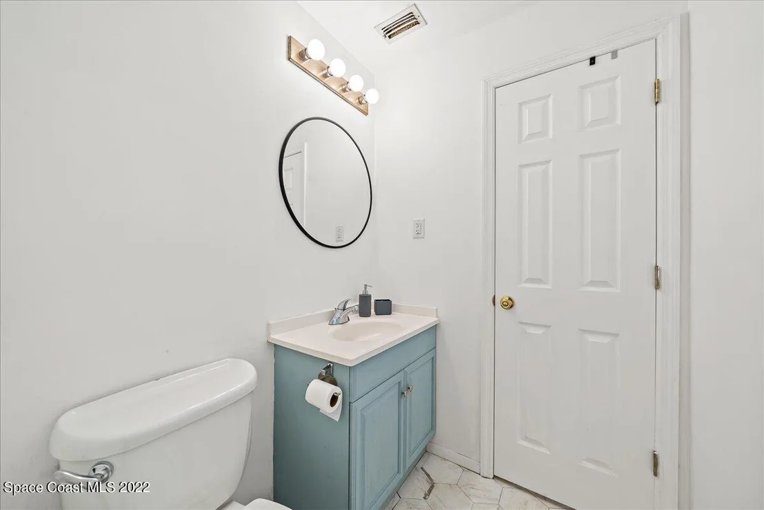 Photo of 6045 Aires Avenue