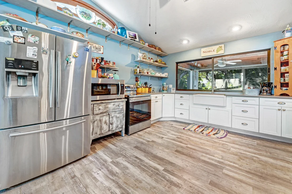 Photo of 255 Cardinal Drive