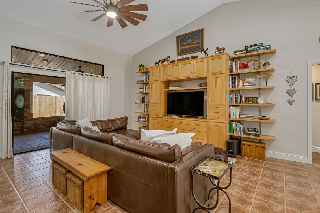 Photo of 3552 Swallow Drive
