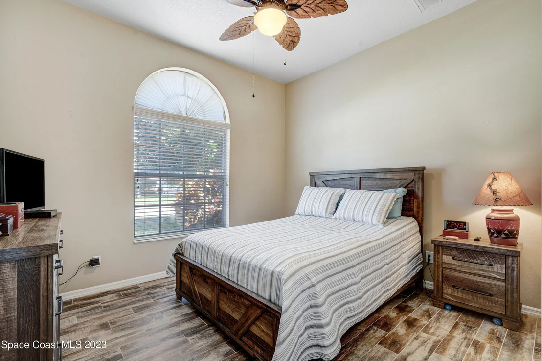 Photo of 3855 Waterford Drive