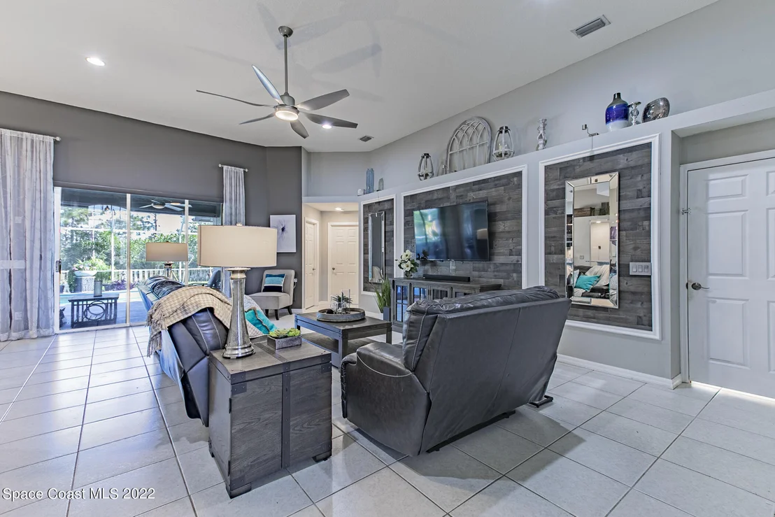 Photo of 2771 Englewood Drive