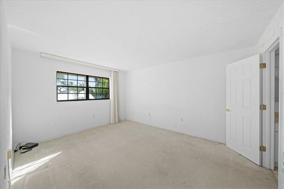 Photo of Unit 201B at 1049 Rockledge Drive