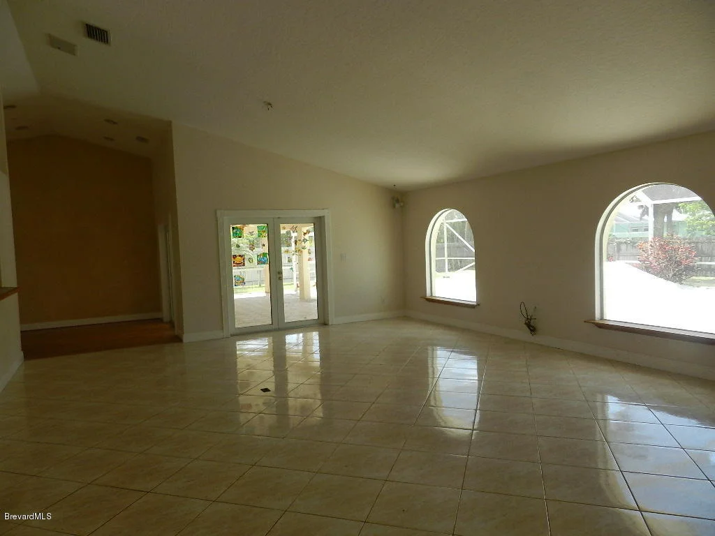 Photo of 207 Woody Circle