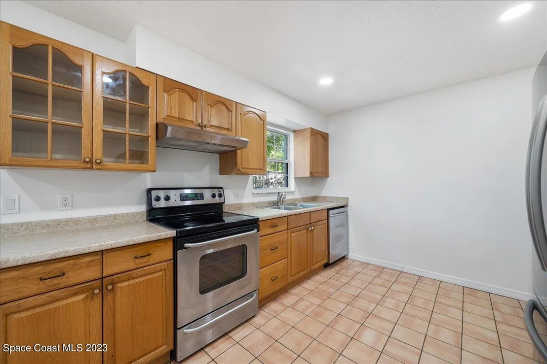Photo of 539 Sylvia Road