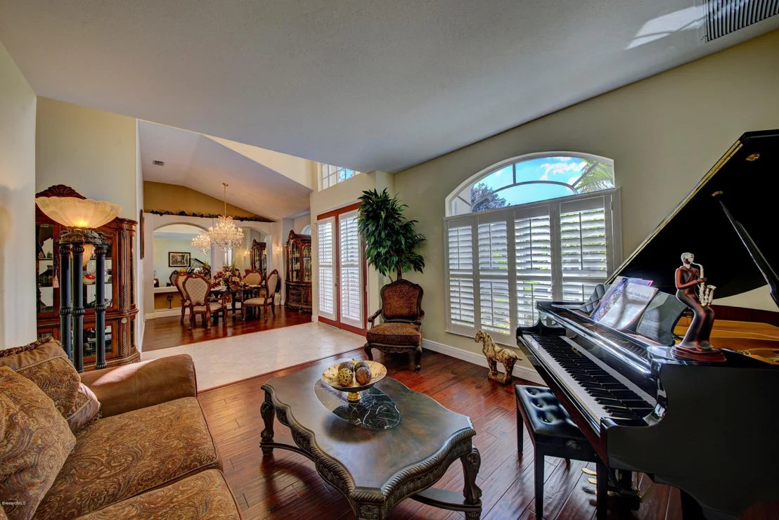 Photo of 5918 Newbury Circle