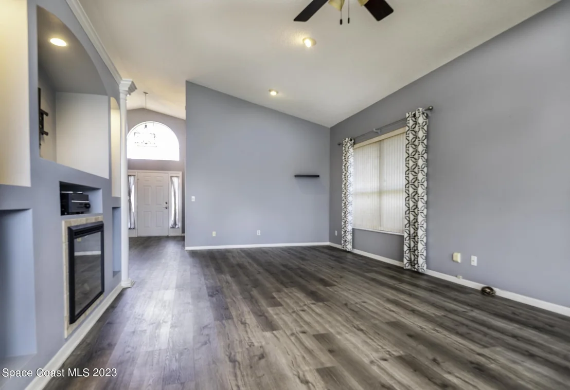 Photo of 3991 Saint Armens Circle