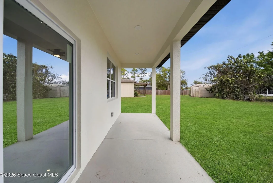 Photo of 2180 Cogan Drive SE