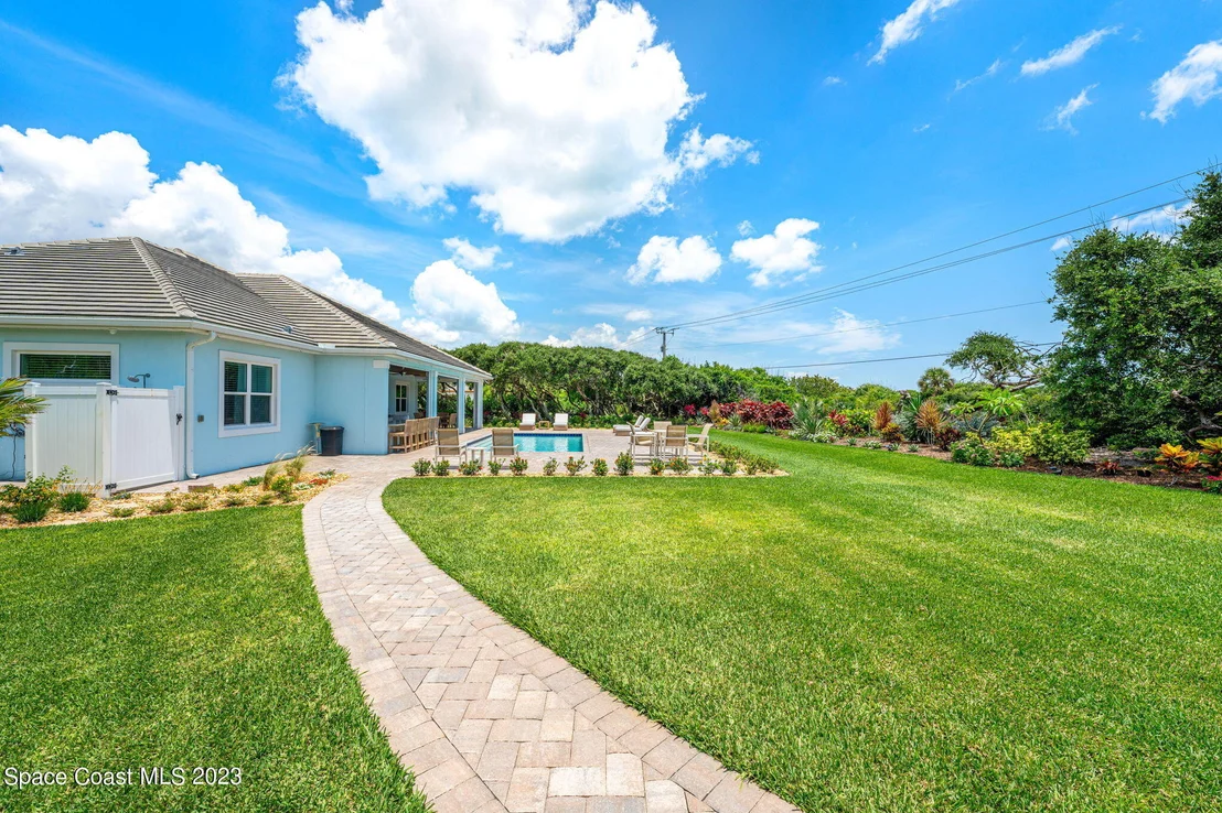 Photo of 6231 Windward Lane