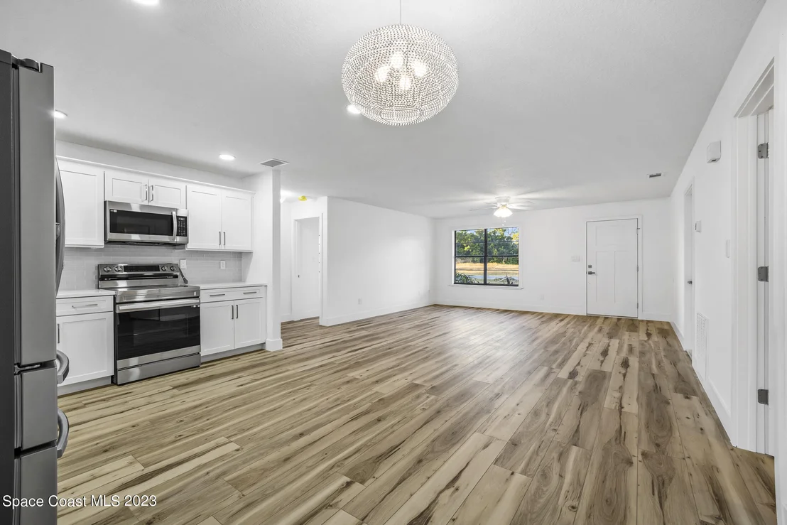 Photo of 293 Spring Street