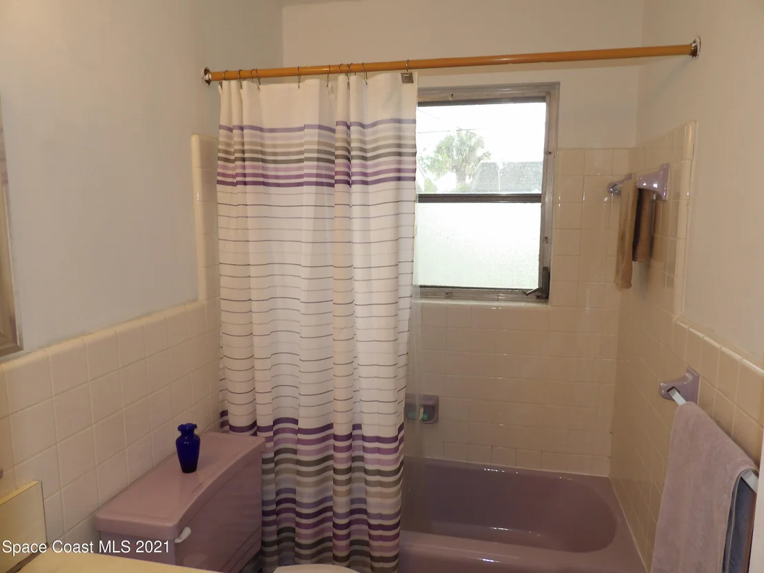 Photo of 797 Bianca Drive NE