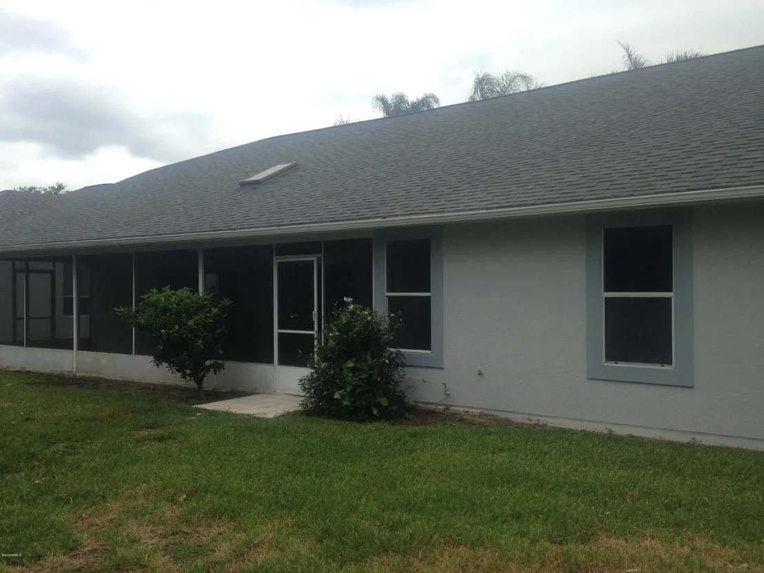 Photo of 977 Somerset Lane