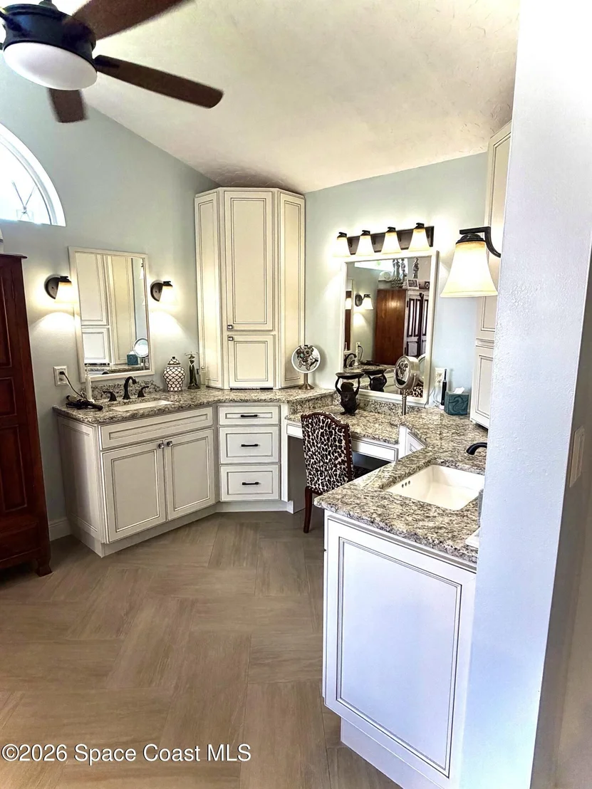 Photo of 1711 Flamevine Place