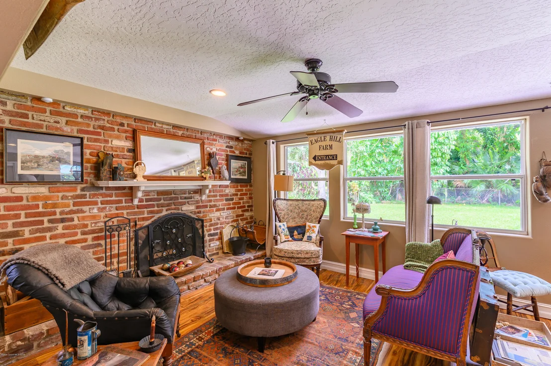 Photo of 133 Oakledge Drive