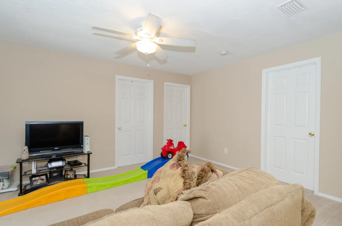 Photo of 1050 Gray Road