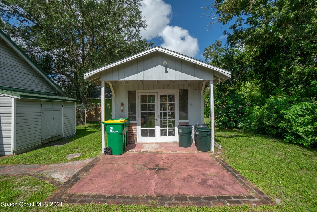 Photo of 4670 Robert Street
