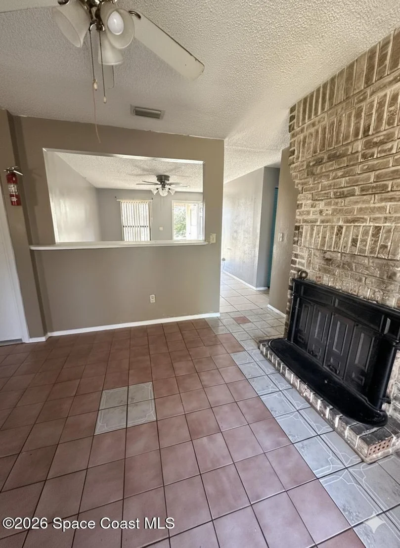 Photo of 2960 Jefferson Street