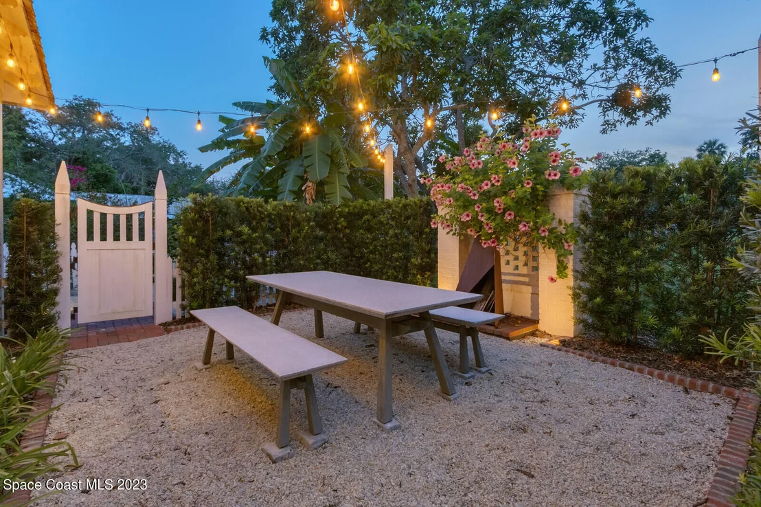 Photo of 709 Rockledge Drive