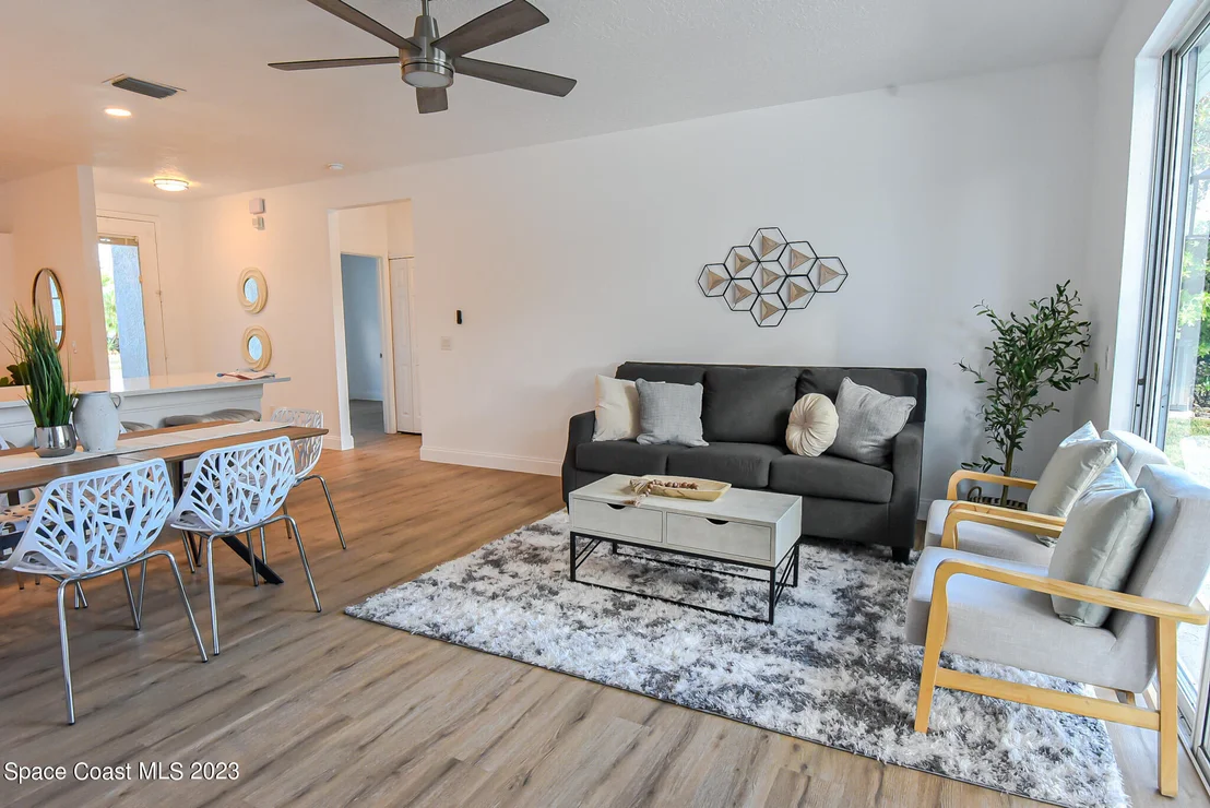 Photo of 521 Cressa Circle