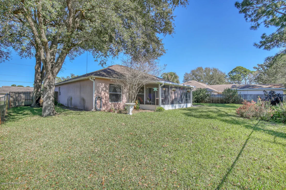 Photo of 5185 Carter Street